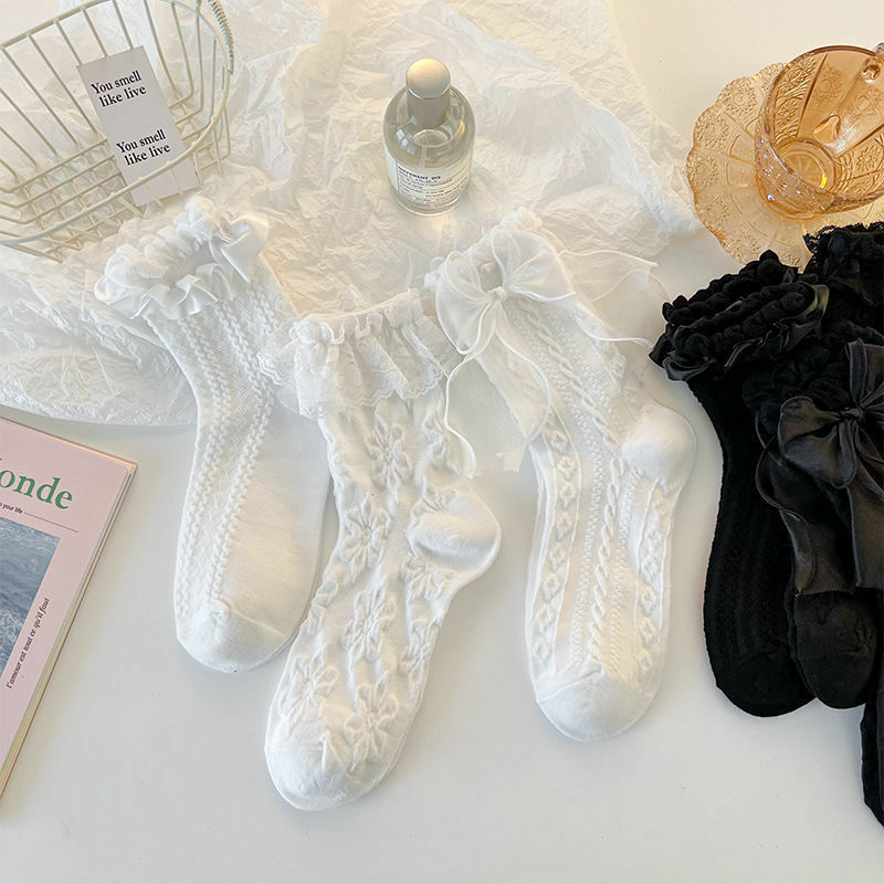 Meias Lolita Lace Bow de tubo médio para meninas, meias de algodão macio respirável, meias casuais femininas kawaii, preto e branco, coreano JK