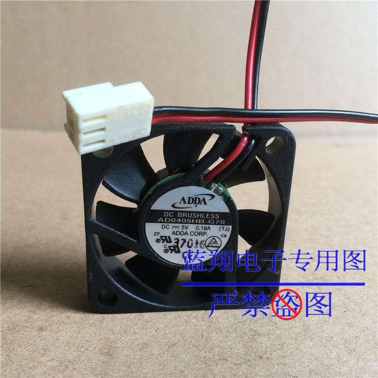 Охлаждающий вентилятор для сервера ADDA AD0405HB-G70 DC 5V 0.19A 40x40x10 мм, 2 провода