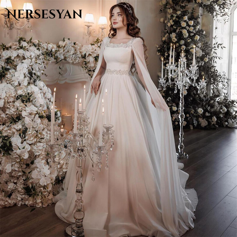 Nersesyan ชุดแต่งงานแบบเป็นทางการแขนยาวแบบวินเทจ, ชุดแต่งงานประดับลูกปัดแวววาวคอเสื้อทรงตรงชุดเจ้าสาว