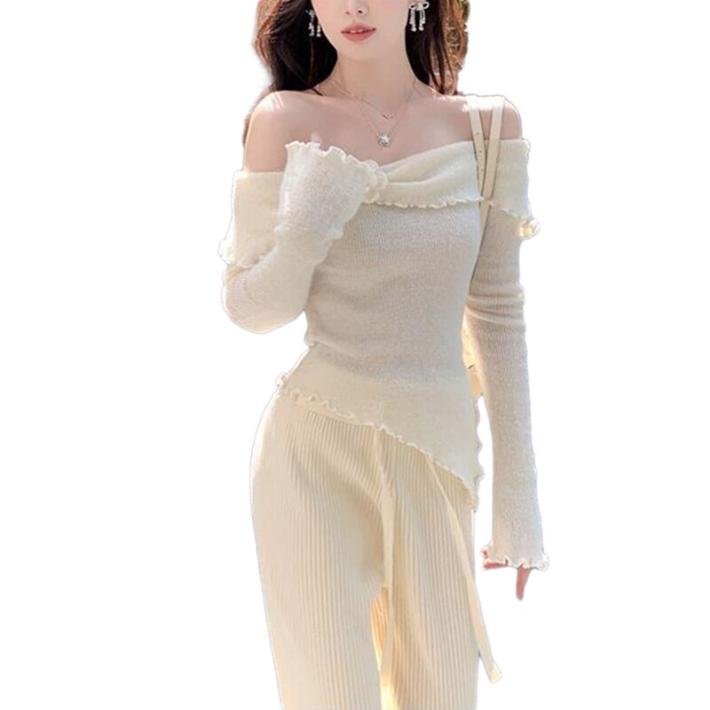 2024 New Stylish Knit Sweater for Women Unique Flared Sleeves and off Shoulder Tops