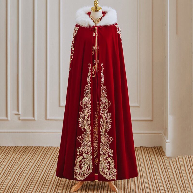 New Red Velvet Wedding Cloak with Appliqued Floral Design and Thick Fur Collar