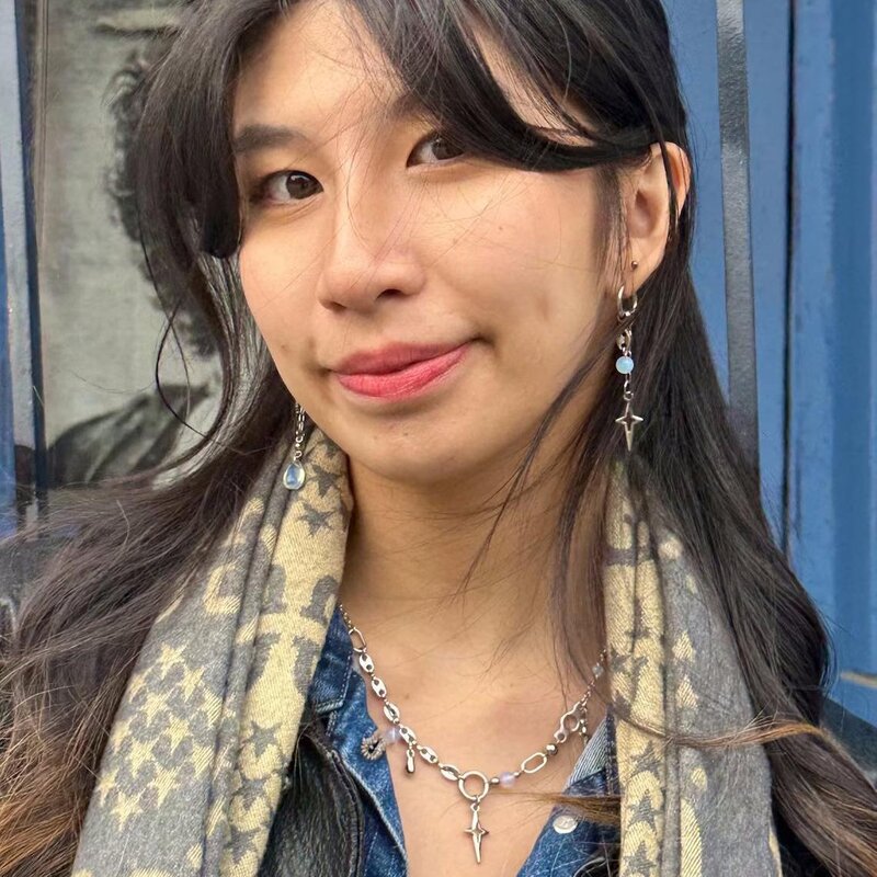 Punk Star Ohrringe für Frauen Mode koreanischen Schmuck Accessoires Geschenk Protein Kristall asymmetrische Stern Anhänger Gothic Ohr haken