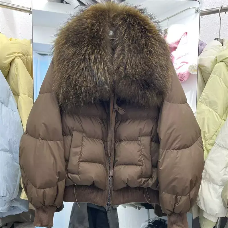 女性用の短い厚手のアライグマの毛皮のジャケット,大きくて厚いルーズジャケット,白いダックダウンコート,パフジャケット,新しい冬のコレクション,90%