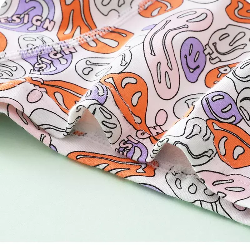 Celana dalam anti bakteri, pakaian dalam katun murni pinggang sedang empat sudut bernapas antibakteri grafiti kartun