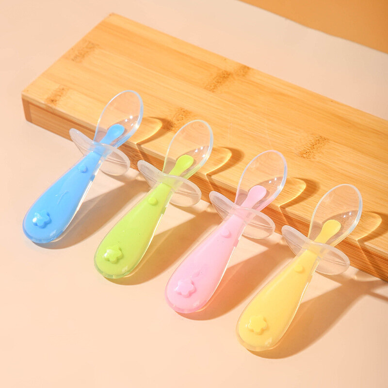 Cuchara de silicona suave con succión para bebé, cuchara de autoalimentación, herramienta de alimentación para bebé, utensilios de entrenamiento