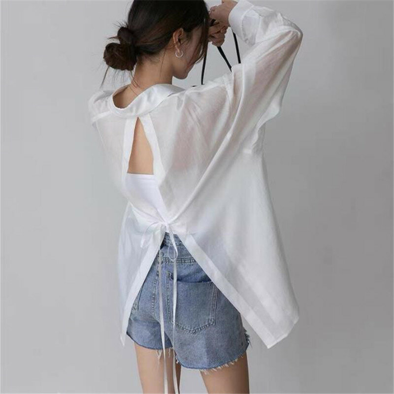 Versão coreana da camisa de temperamento simples para mulheres, alça traseira, design sense, roupas de protetor solar, camisa, verão, novo