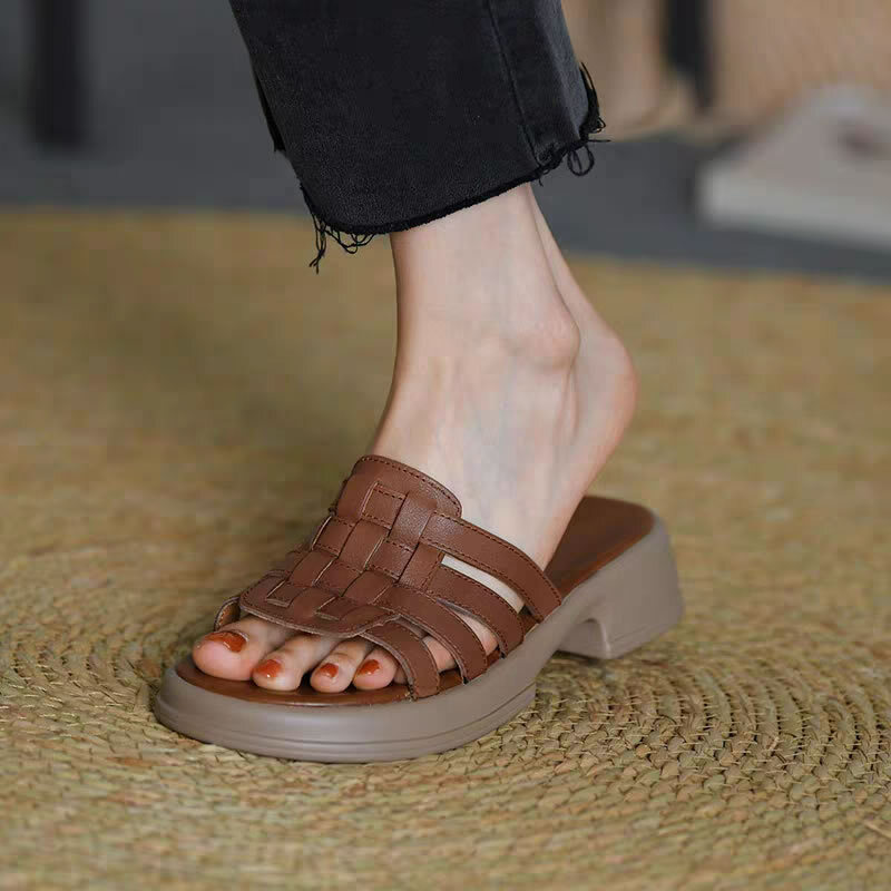 Sandal wanita, sandal wanita gaya Romawi kulit asli, sepatu luar ruangan, anyaman datar lembut musim panas