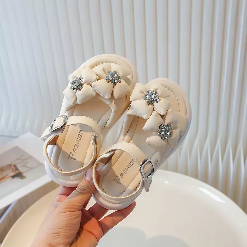 Children Sandals for Girls 2024 Summer Fashion Comfortable Sweet Flowers Rhinestone Soft Sole Non-slip Princess Leather Shoes