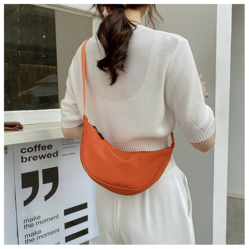 2023 Nieuwe Nylon Messenger Bags Mode Knoedel Tas Voor Vrouwen Nylon Crossbody Tas Halve Maan Oksel Tas Grote Schoudertassen