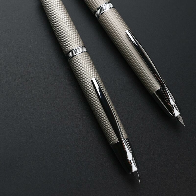 قلم حبر معدني من Majohn ، تصميم نمط مقياس السمك ، كتابة بنك الاستثمار القومي ، أقلام الحبر ، المدرسة ، اللوازم المكتبية ، الهدايا ، EF 0.4 مللي متر ، A1 ، AK1