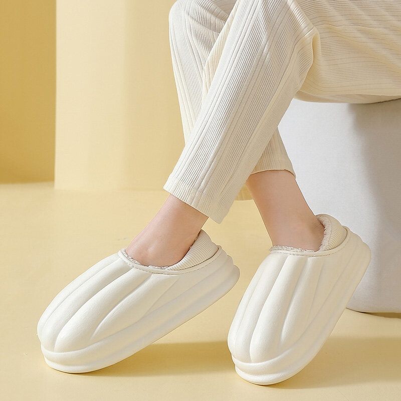 Zapatillas de algodón impermeables para mujer, zapatos de Interior para el hogar de suela gruesa, suaves, elásticos, cómodos, antideslizantes, cálidos, de invierno, 2023