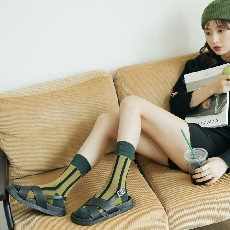 Kaus kaki netral gaya Jepang dan Korea, kaus kaki pasangan jalanan trendi kepribadian