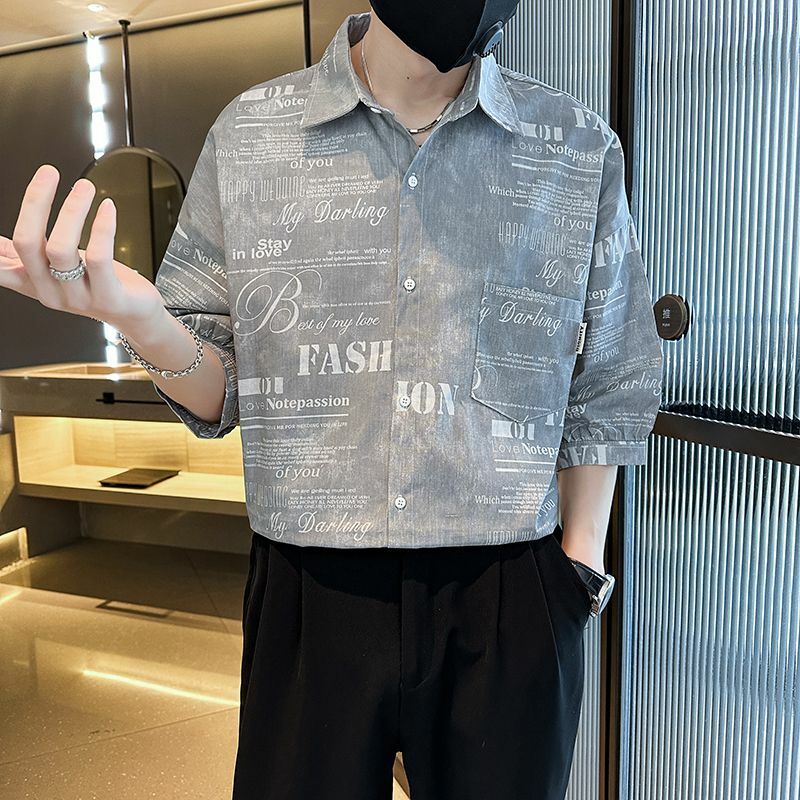 Летняя модная мужская рубашка с отложным воротником и рукавом три четверти, уличный Свободный кардиган на пуговицах, повседневные универсальные топы с принтом букв