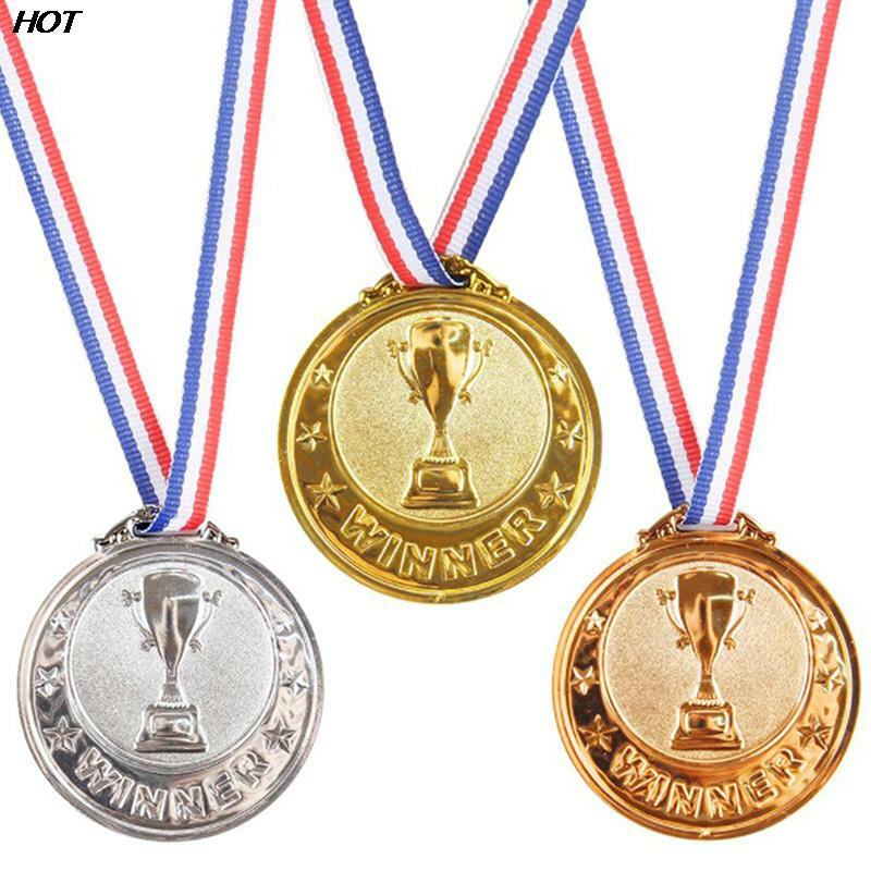 1PCS Gold Plastic Winners Medals Sports Day Party Bag Prize Awards Toys For Kids Party Fun Supplies Reward Outdoor Games Toys
