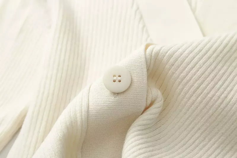 Cárdigan de punto con botones exquisitos para mujer, suéter Retro de manga corta con cuello en V, abrigo a juego de dos colores, Top elegante, 2023