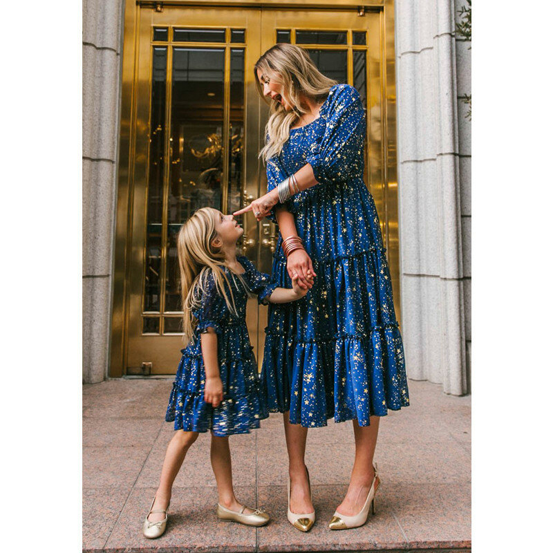 Уличное модное платье с цветочным принтом и квадратным вырезом, с рукавами-фонариками, для матери и дочери, для родителей и детей, милые платья принцессы, 2024