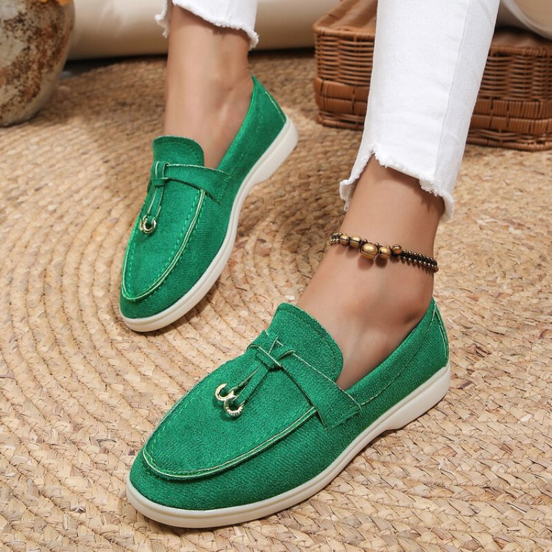 Lefu Shoes Large Women's Shoes 2024 New Fashion Solid Color One Step High end Lefu Bean Shoes Women's Versatile Shallow Mouth