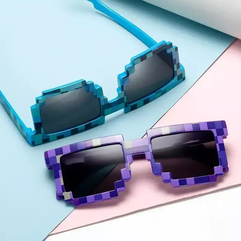 Kacamata hitam modis anak-anak cos bermain mainan permainan aksi Minecrafter kacamata persegi dengan EVA caseNovelty mosaik kacamata lucu anak laki-laki perempuan