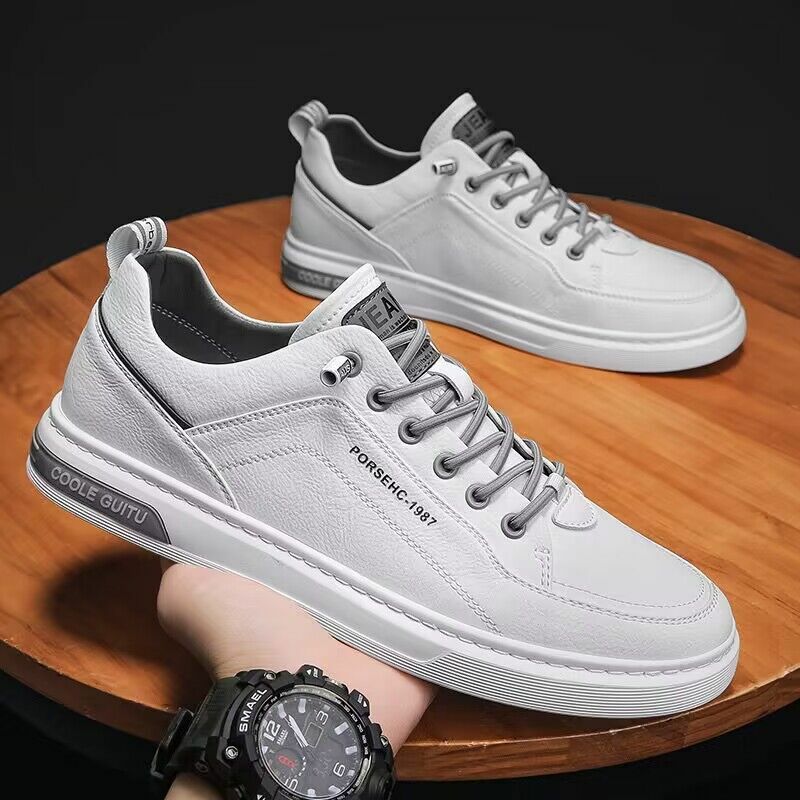 Sepatu kets putih kasual untuk pria, sepatu Sneakers modis, sepatu jalan Tennis, Sneakers nyaman untuk pria