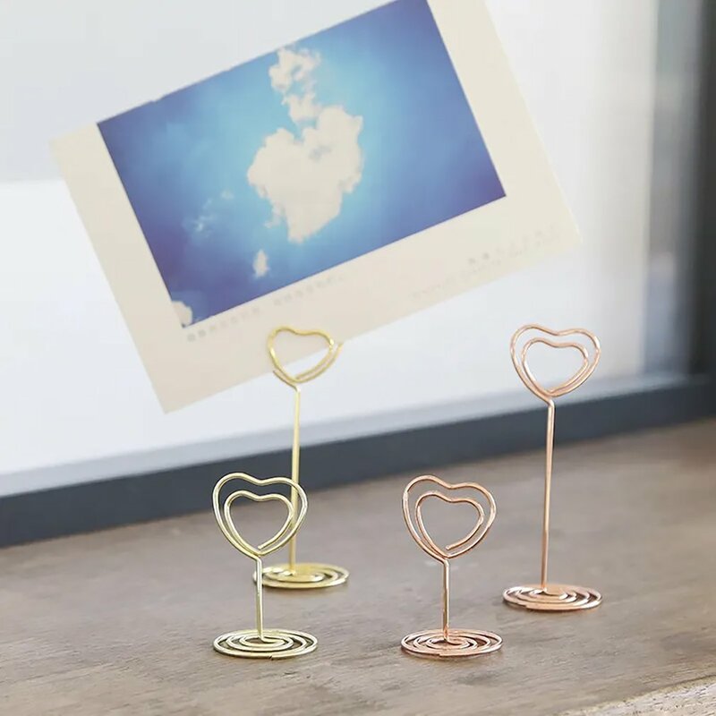 Funzioni Multiple Love Note Holder portacarte da tavolo porta foto in metallo Clip per carte a forma di cuore creativo bellissimo portalettere