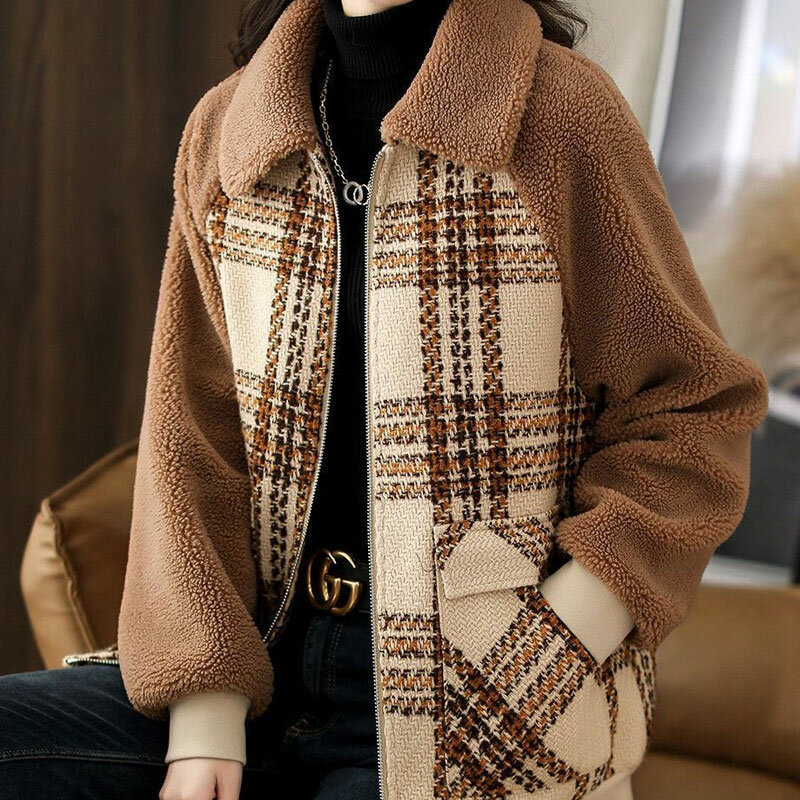 2022 Autumn Winter New Fashion Loose French Long Sleeve Casual Plaid Polo Neck Patchwork Fleece Coat Bright Line Decoration