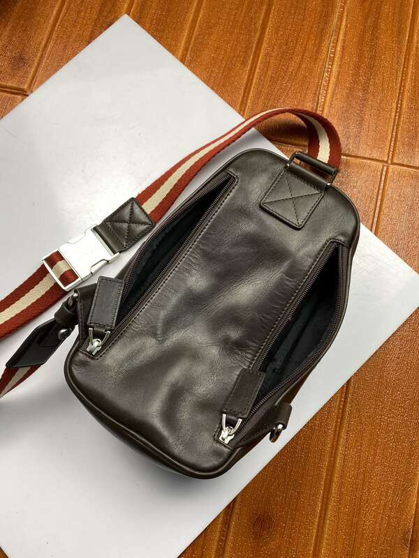 Luxury B Style Shoudler Bag Luxury Design Business Causal Men Leather Shoulder Handbag Men's Cowhide Large Capacity Handbag