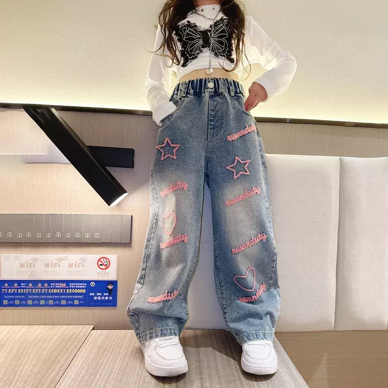Jeans Bintang Jin perempuan Teenagen Musim Semi 2024 celana panjang kaki lebar bordir handuk panjang celana Denim longgar untuk anak perempuan 4-13 tahun