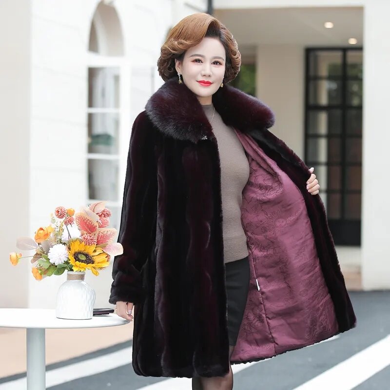 Высококачественное пальто из искусственного меха, женская зимняя куртка с меховым воротником 2023, новая утепленная длинная норковая куртка большого размера для мам среднего возраста