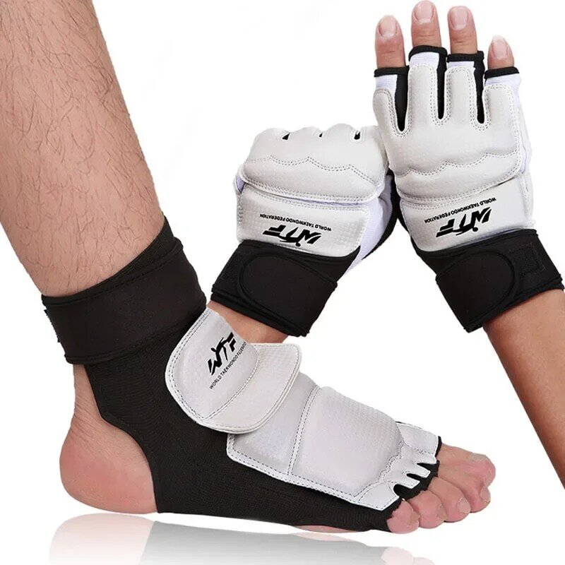 Taekwondo ป้องกัน Sanda Taekwondo Handguard และผ้าห่ม Match ป้องกันเกียร์เท้า WTF อุปกรณ์คิกบ็อกซิ่ง