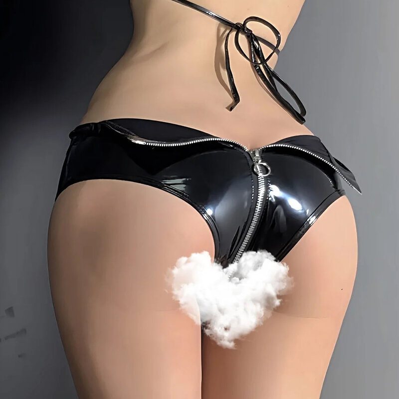 Pantalones cortos de cintura baja para mujer, Vaqueros supercortos ajustados de cuero laca con cremallera y empalme, color negro, moda de verano, 2024