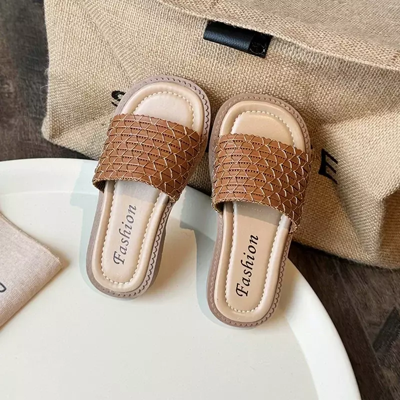 Boys Casual Sandals Children Korean Style Woven Breathable Slippers Girls Soft Soles Fashion Neutral Style Beach Shoes Outdoor
