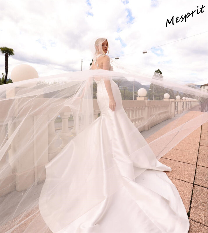 Gaun Prom indah sayang Trumpet sikat pesta pernikahan manik-manik Applique Satin disesuaikan gaun Arab Saudi