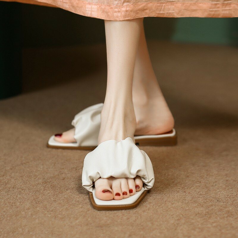 2023 New Pleated Flat Slippers Women PU Microfiber Leather Square Toe Good Quality Ladies Outdoor Slippers Casual Summer Slides