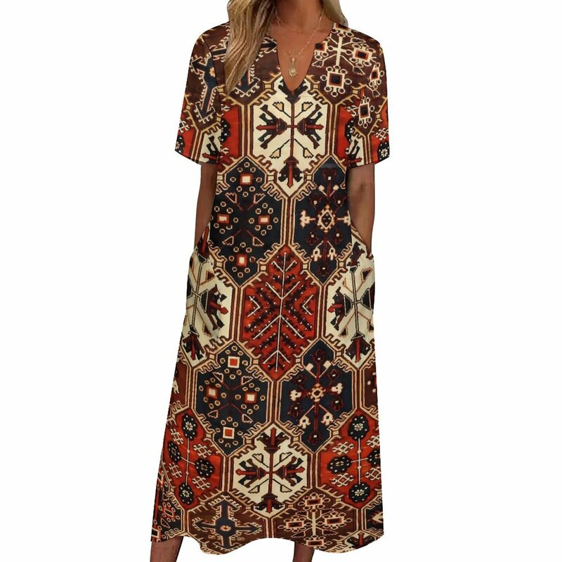 Винтажное этническое платье-макси с принтом, V-образным вырезом