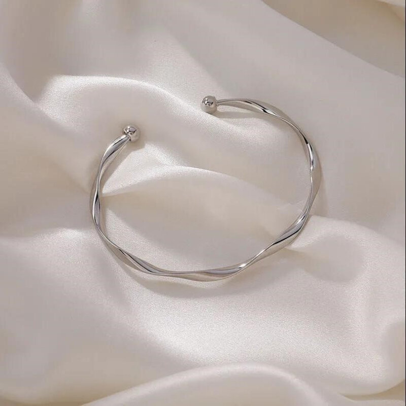 Fashion buka gelang warna emas Glossy Twisted tipis gelang untuk wanita wanita terbuka minimalis gaya Charm manset gelang perhiasan