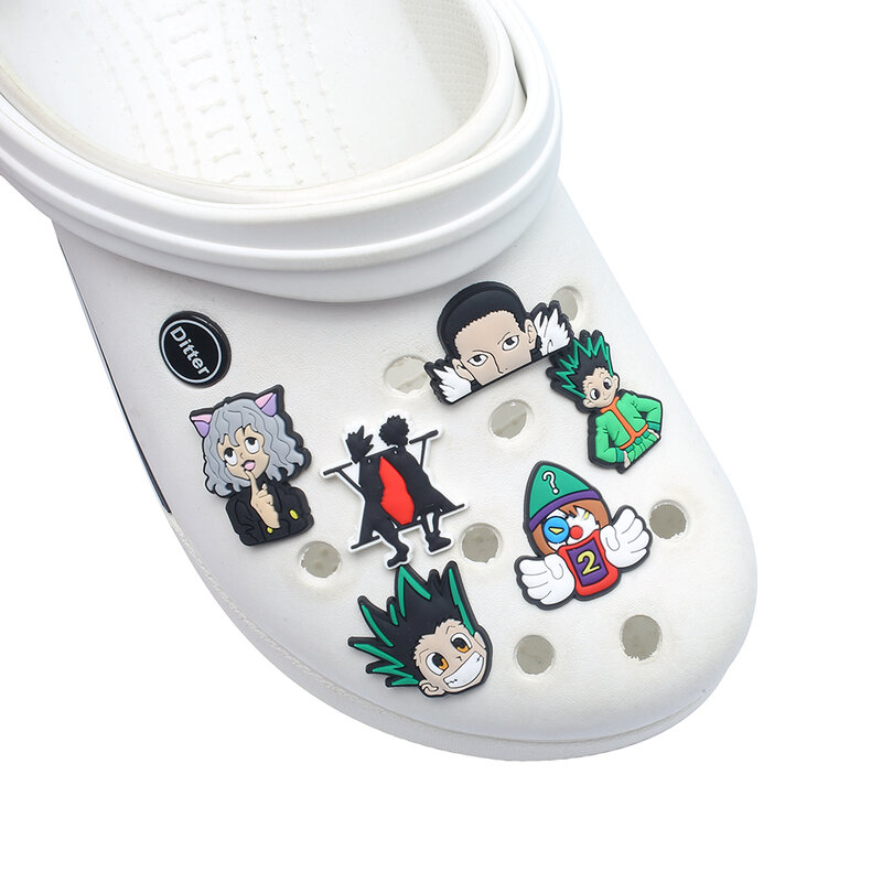 รองเท้าการ์ตูนญี่ปุ่น1ชิ้นเครื่องรางรูปอนิเมะนักล่างานพีวีซีอุดตัน aksesoris sepatu รองเท้าแตะใส่ได้พอดีของขวัญสำหรับเด็กงานปาร์ตี้