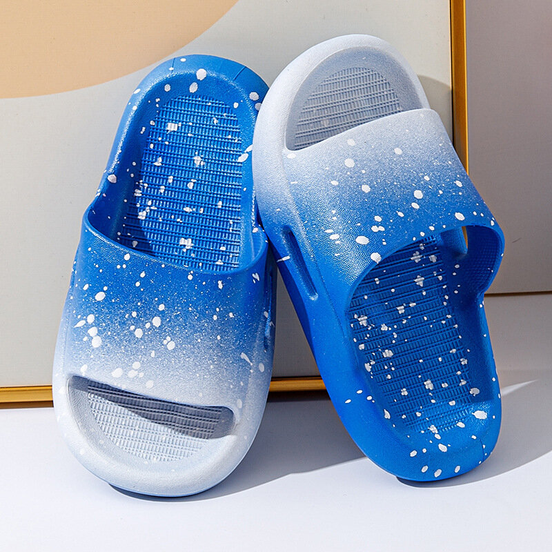 Children Slippers Summer Girls Indoor Shoes Boys Beach Sandals Baby PVC Bathroom Flip Flops Non-Slip Soft Fashion Gradient Color
