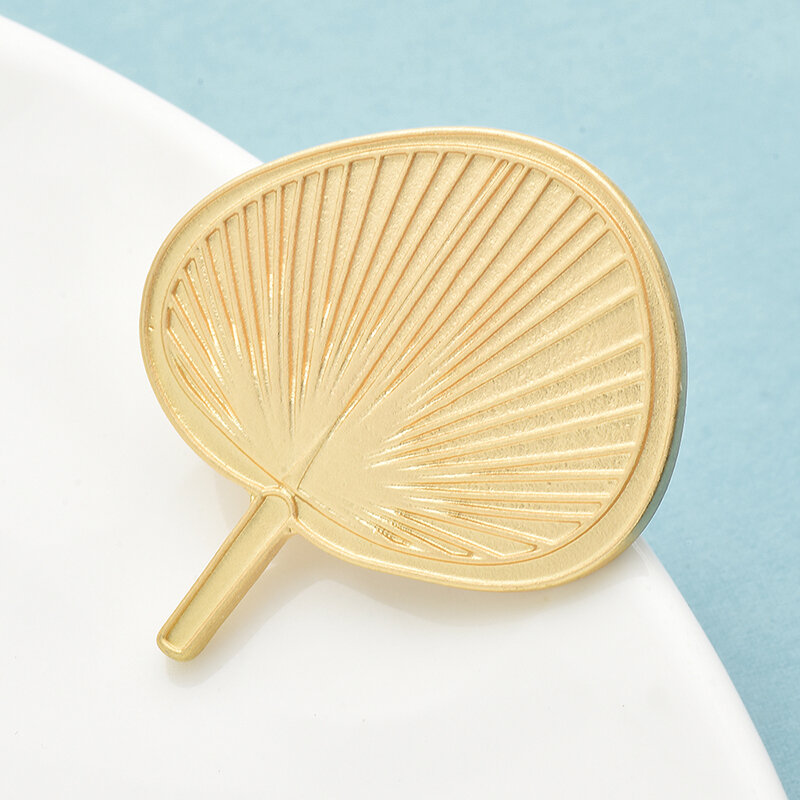 Wuli&baby Metal Palm-leaf Fan Brooches For Women Unisex Classic Easy-match Party Casual Brooch Pins Gifts