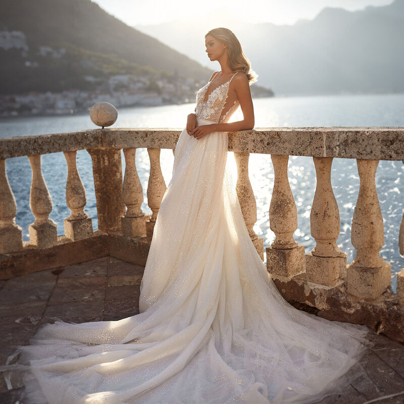 Gaun pernikahan Applique bunga kerah V rendah untuk wanita tali Spaghetti A-line gaun pernikahan ilusi istana berkilau punggung terbuka