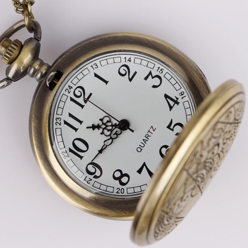 Reloj de bolsillo de cuarzo clásico, esfera blanca, pantalla de números arábigos con cadena colgante, CF1023, novedad