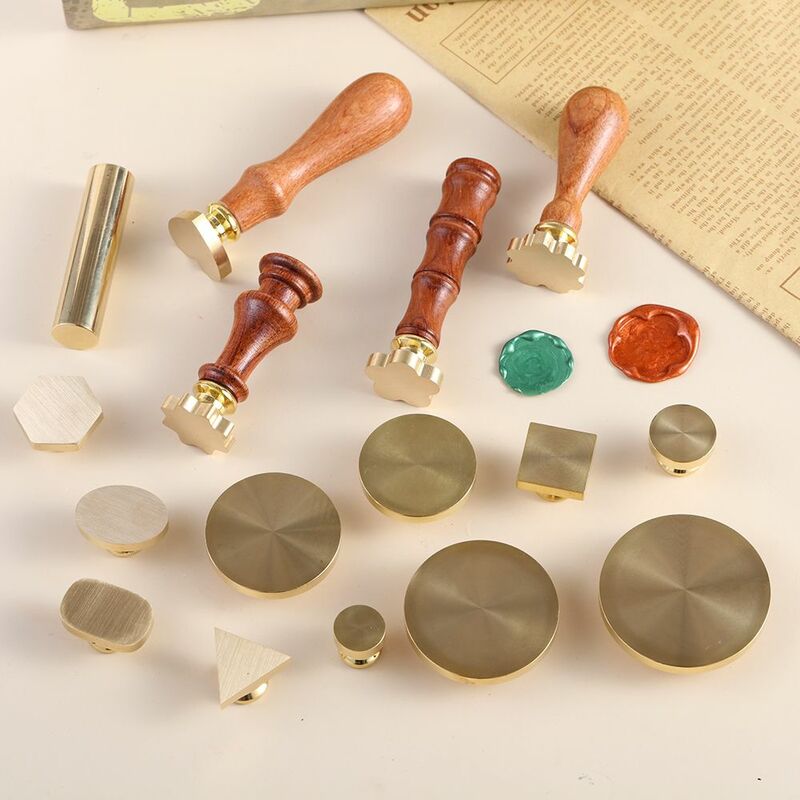 Retro Printing Scrapbooking Round Seals Stamps Love Heart Merry Christmas Wax Sealing Stamp Paint Seal Wax Copper Head