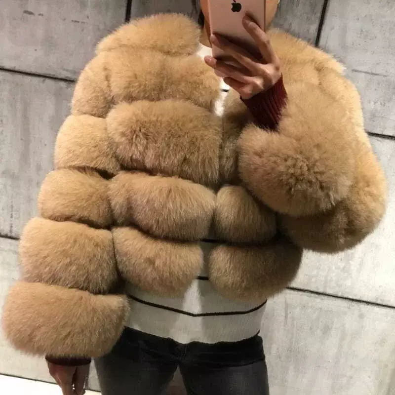 Eleganckie wysokiej jakości płaszcz ze sztucznego futra damskie jesienno-zimowe ciepłe krótkie kurtki z długim rękawem futrzane mody kudłaty płaszcz