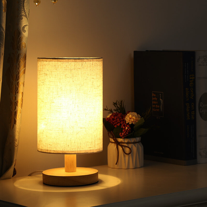 Massief houten nachtlampje Stofdecoratie LED-bureaulamp Oogbescherming Nachtkastje Lamp USB-aangedreven bedlampje voor slaapkamerdecoratie