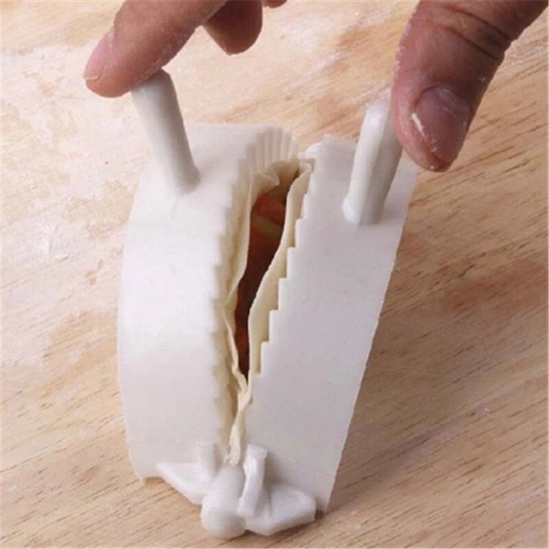 Pembuat pangsit cetakan tangan adonan tekan Dumpling klip DIY Ravioli Pie cetakan pembuat dosis peralatan Manual pangsit