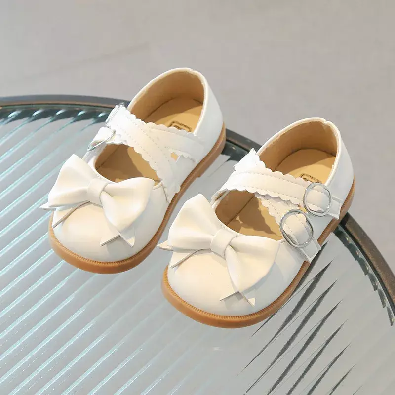Scarpe Casual per bambini Bow Lace Lovely Girls Versatile Flat 2024 primavera e l'estate nuove scarpe da principessa in tinta unita moda per bambini