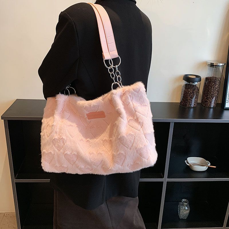 Śliczne futrzane torby z bawełny dla kobiet na co dzień kochają serce słodkie torby na ramię pod pachami w jednolitym kolorze pluszowe torebki o dużej pojemności