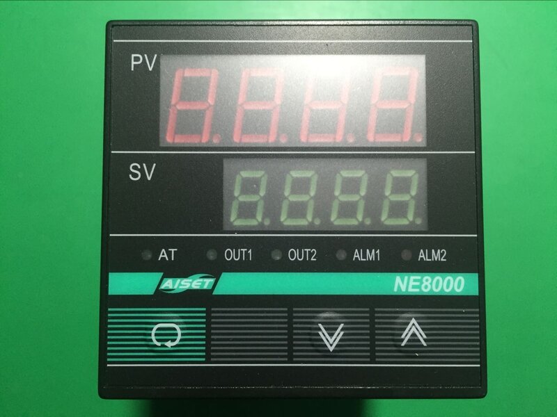 NE-8430 12C regulator temperatury