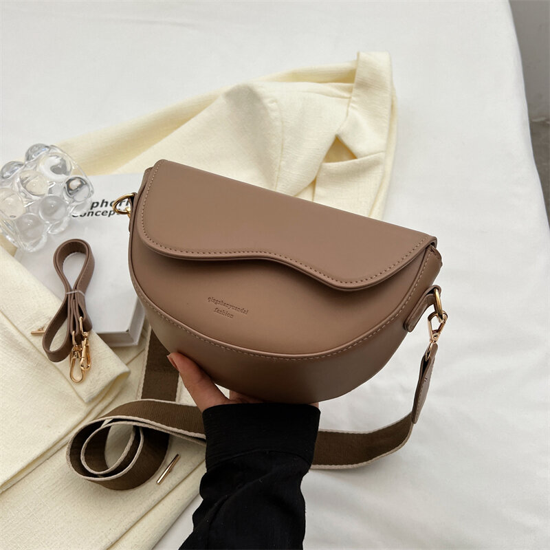 Small Leather Saddle Armpit Bags for Women 2023 Summer Chain Shoulder Crossbody Bag Ladies Vintage Underarm Handbags bolsa