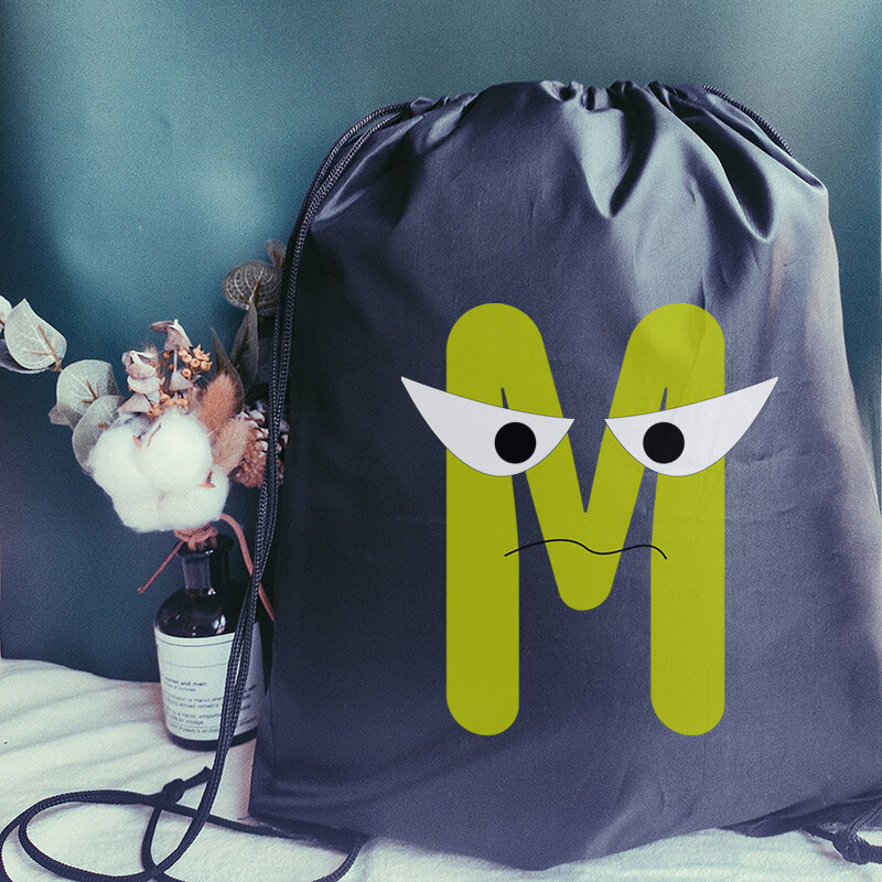 Mochila con cordón para hombre y mujer, bolso Kawaii con estampado creativo del alfabeto, mochila portátil para adolescentes, bolsa de Yoga para mujer