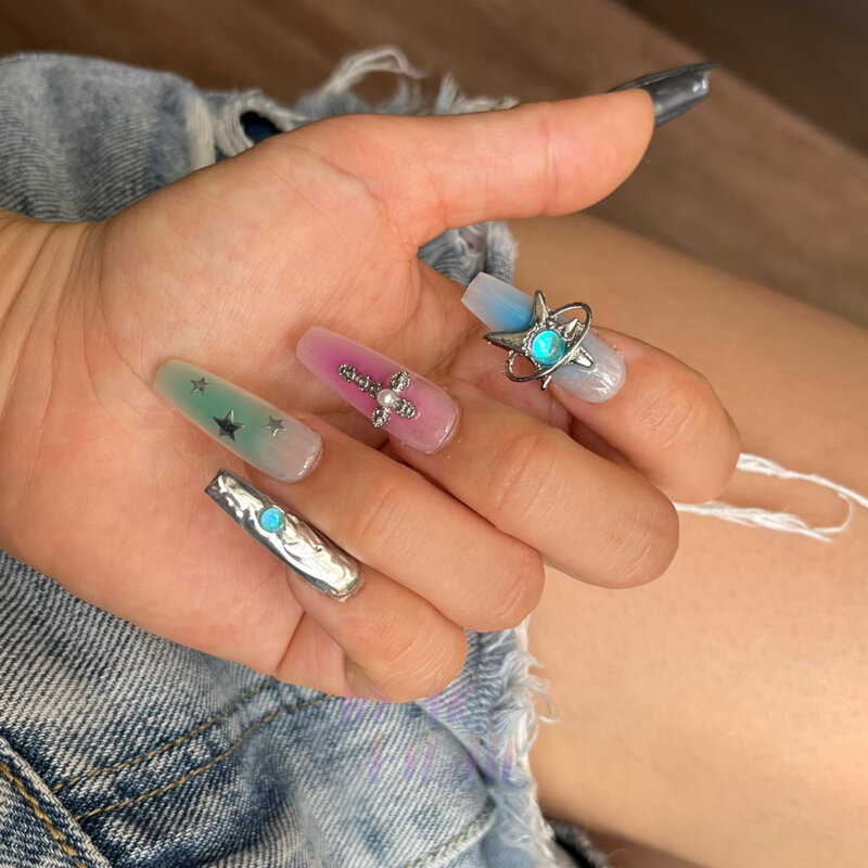 10 Stück handgemachte y2k würzige Mädchen drücken auf Nägel lange explosive Farbverlauf Metalls terne Design wieder verwendbare volle Abdeckung falsche Nagels pitzen